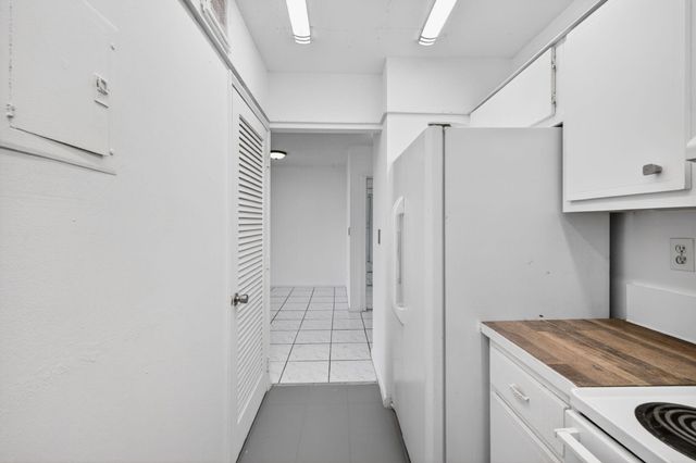 720 Orton Avenue 704, Fort Lauderdale, FL 33304