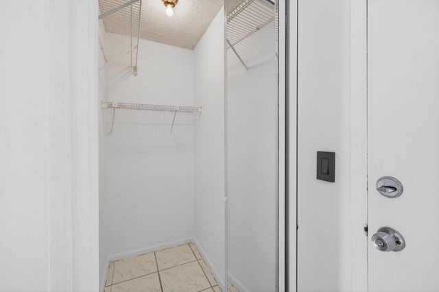 720 Orton Avenue 704, Fort Lauderdale, FL 33304