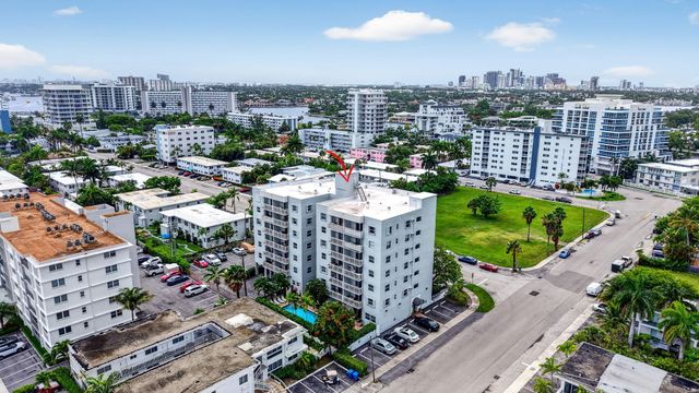720 Orton Avenue 704, Fort Lauderdale, FL 33304