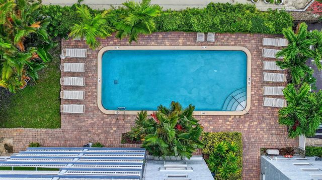 720 Orton Avenue 704, Fort Lauderdale, FL 33304