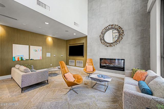 3131 N CENTRAL Avenue 6020, Phoenix, AZ 85012