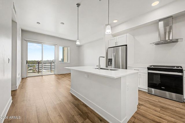 3131 N CENTRAL Avenue 6020, Phoenix, AZ 85012
