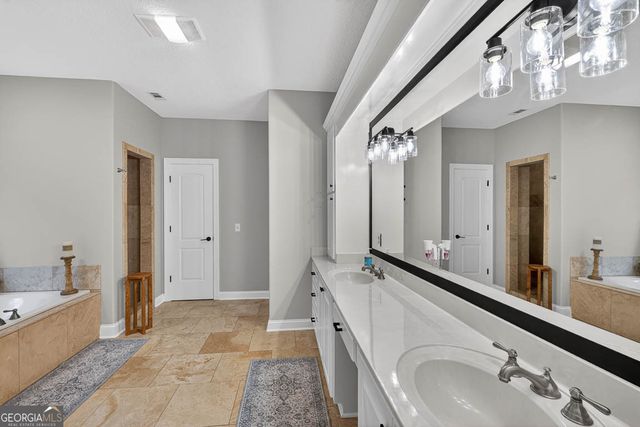 184 Drakes Landing, Brunswick, GA 31523