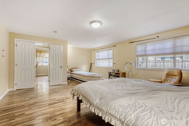 16717 NE 18th Street, Bellevue, WA 98008