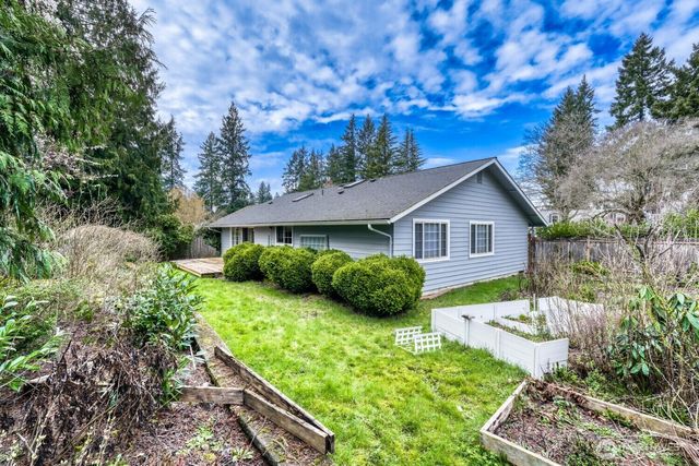 16717 NE 18th Street, Bellevue, WA 98008