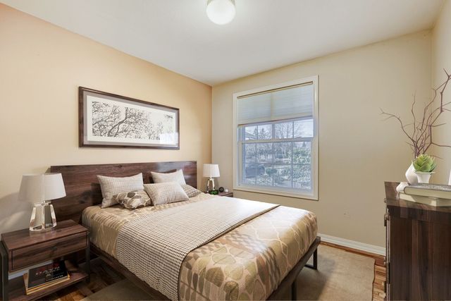 16717 NE 18th Street, Bellevue, WA 98008