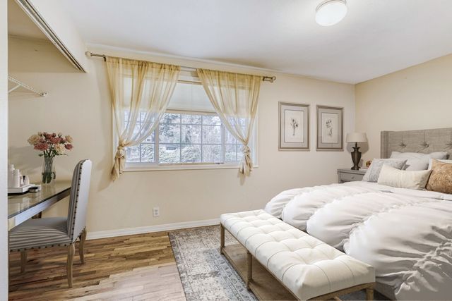 16717 NE 18th Street, Bellevue, WA 98008