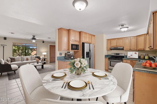 6630 N Morning Glory Drive, Tucson, AZ 85741