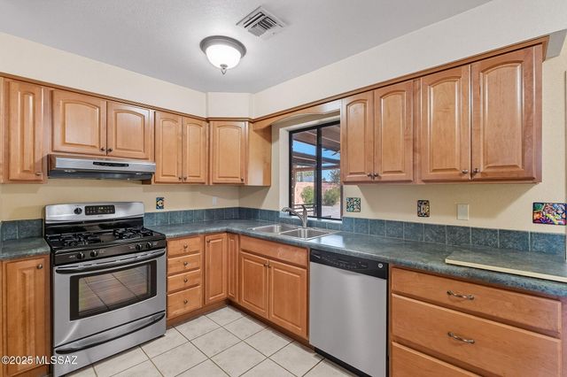 6630 N Morning Glory Drive, Tucson, AZ 85741