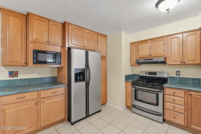 6630 N Morning Glory Drive, Tucson, AZ 85741