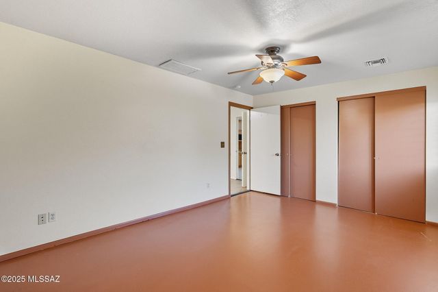 6630 N Morning Glory Drive, Tucson, AZ 85741