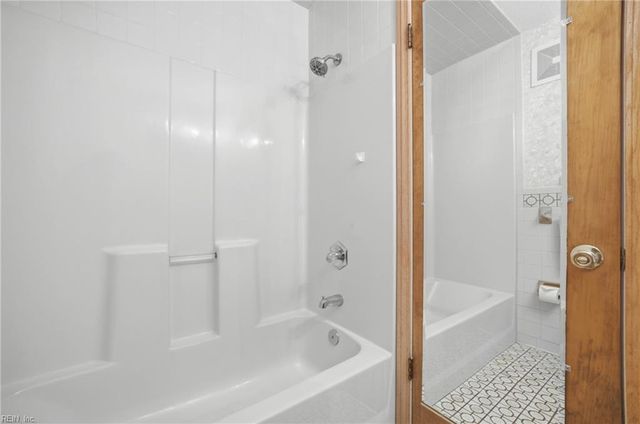 722 Red Mill RD, Norfolk, VA 23502