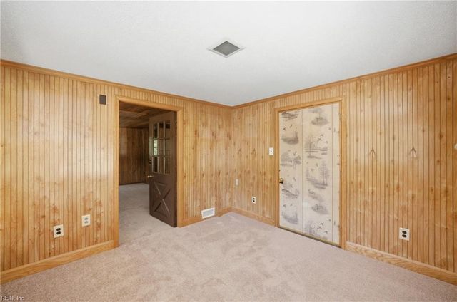 722 Red Mill RD, Norfolk, VA 23502