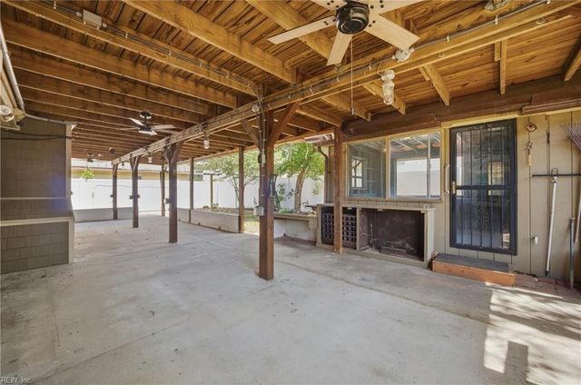 722 Red Mill RD, Norfolk, VA 23502