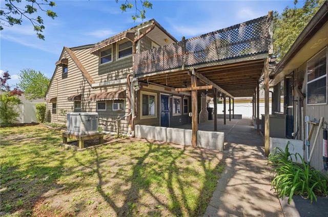 722 Red Mill RD, Norfolk, VA 23502