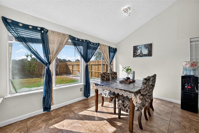 8522 Grand Knolls Drive, Houston, TX 77083