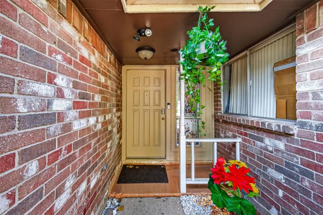 8522 Grand Knolls Drive, Houston, TX 77083