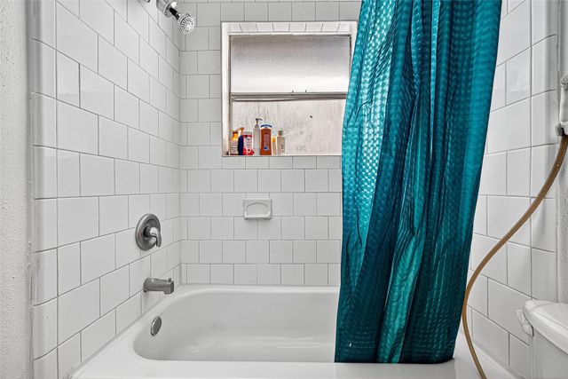 8522 Grand Knolls Drive, Houston, TX 77083