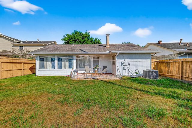 8522 Grand Knolls Drive, Houston, TX 77083