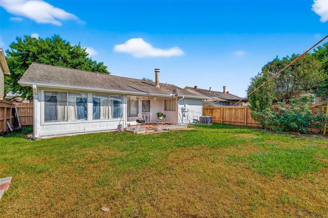 8522 Grand Knolls Drive, Houston, TX 77083