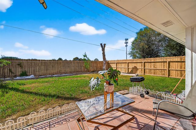 8522 Grand Knolls Drive, Houston, TX 77083