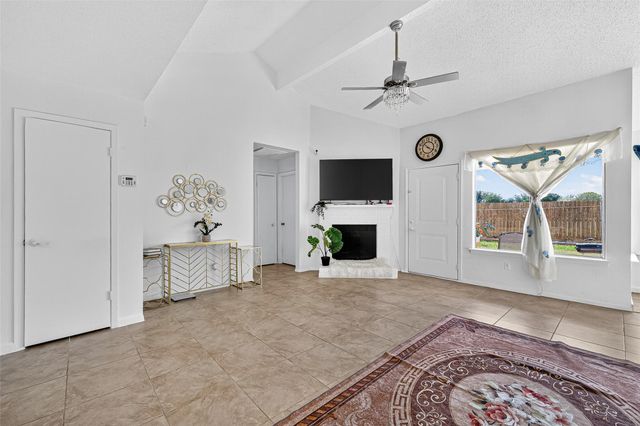8522 Grand Knolls Drive, Houston, TX 77083