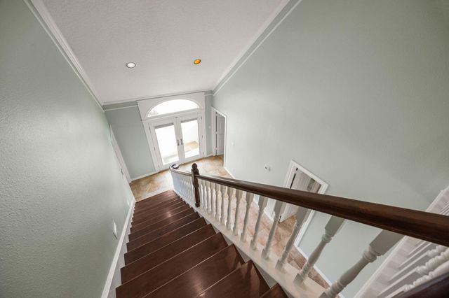 219 Lokai Street, Tiki Island, TX 77554