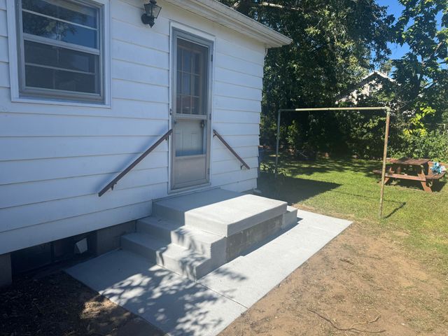 513 Julia Street Ne, City Of Grand Rapids, MI 49505