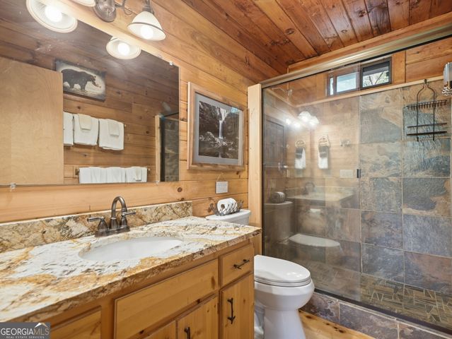 216 Laurel Creek Road, Blue Ridge, GA 30513
