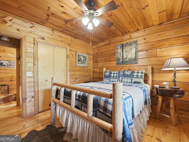 216 Laurel Creek Road, Blue Ridge, GA 30513