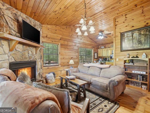 216 Laurel Creek Road, Blue Ridge, GA 30513
