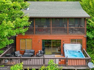 216 Laurel Creek Road, Blue Ridge, GA 30513