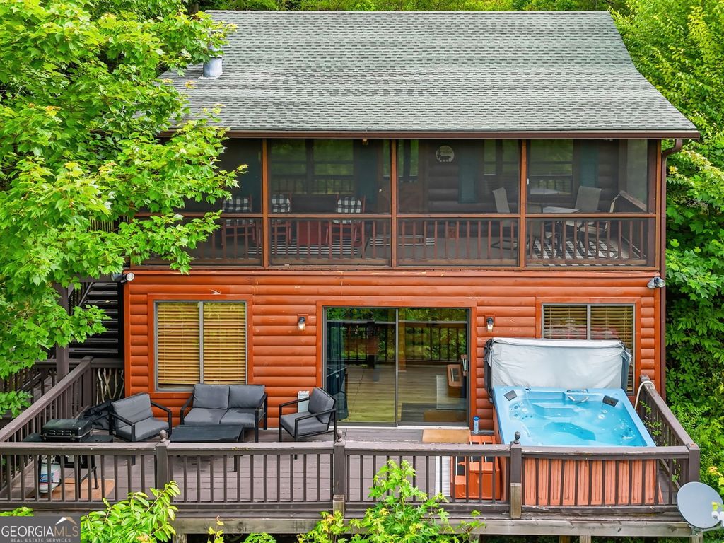 216 Laurel Creek Road, Blue Ridge, GA 30513