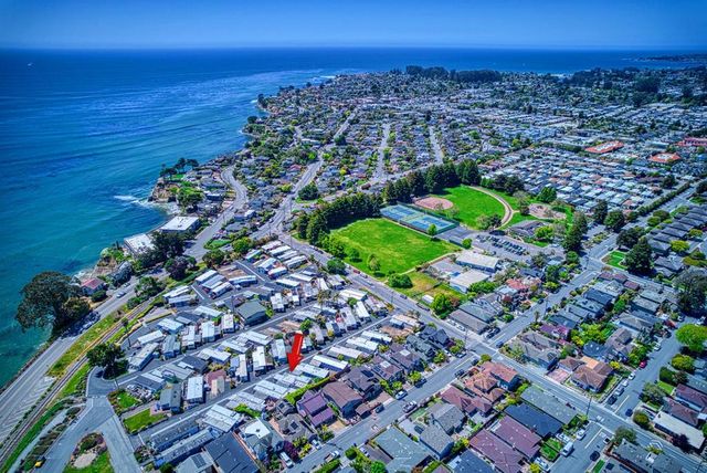 750 47th Avenue, Capitola, CA 95010