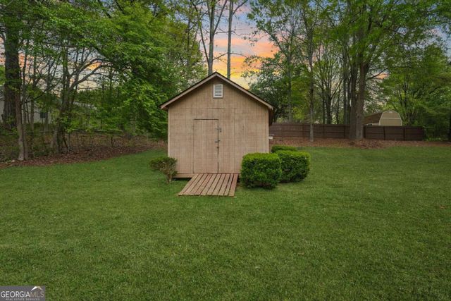 401 Pine Valley Road, Powder Springs, GA 30127