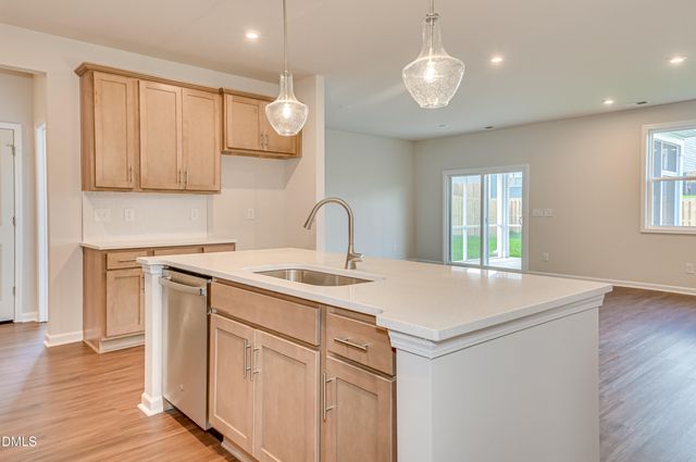 105 King Tucks Way, Four Oaks, NC 27524