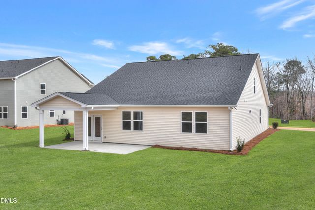 105 King Tucks Way, Four Oaks, NC 27524