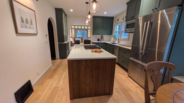 2336 Westchester Lane, Kalamazoo, MI 49008