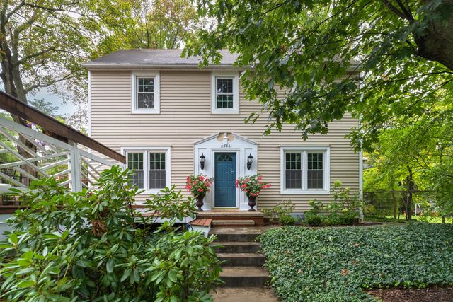 2336 Westchester Lane, Kalamazoo, MI 49008