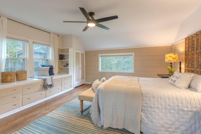 2336 Westchester Lane, Kalamazoo, MI 49008