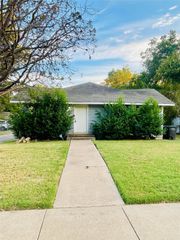 2508 Dalford Street, Fort Worth, TX 76111