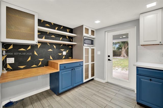 463 E 61st St, Hialeah, FL 33013