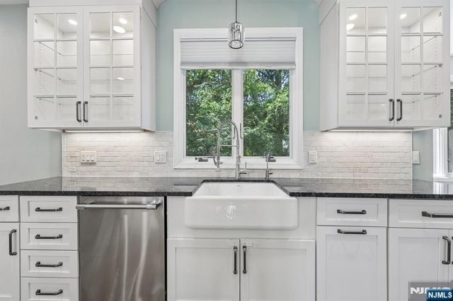 218 Irving Avenue, Closter, NJ 07624