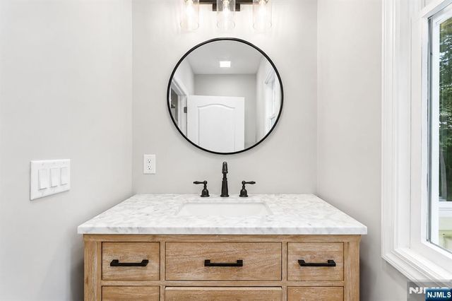 218 Irving Avenue, Closter, NJ 07624