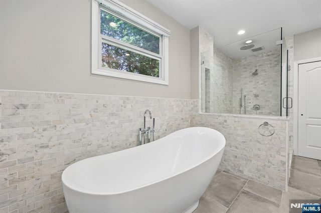 218 Irving Avenue, Closter, NJ 07624