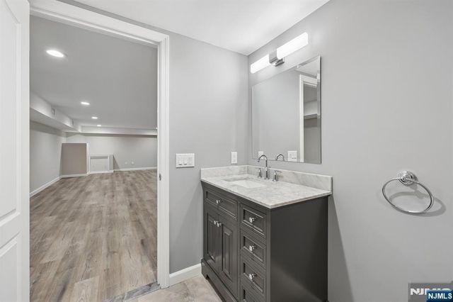 218 Irving Avenue, Closter, NJ 07624