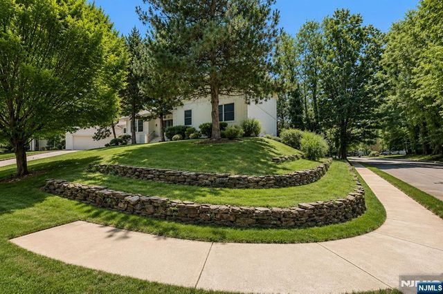218 Irving Avenue, Closter, NJ 07624