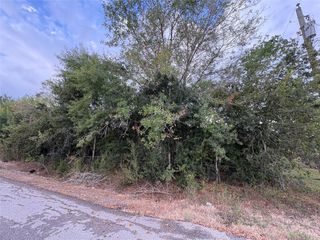 8422 W 1st Street, Needville, TX 77461
