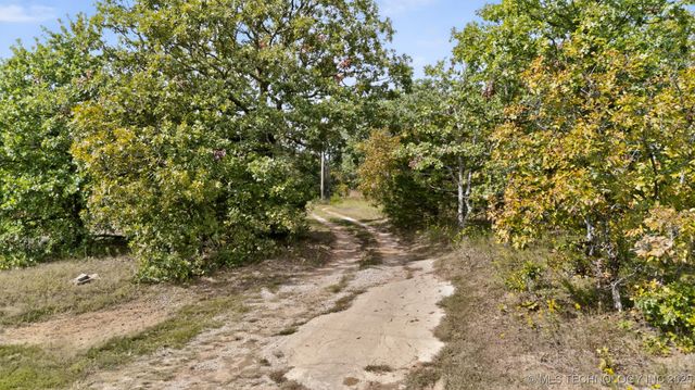 439148 E 60 Road, Welch, OK 74369