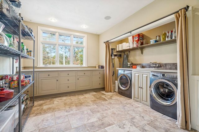 10 Tavern Lane, Lyme, NH 03768